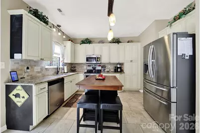 7221 Maitland Lane, Charlotte, NC 28215 - Photo 13