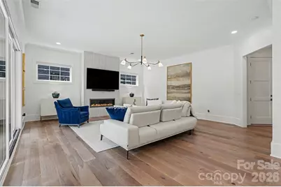 915 Laurel Creek Lane, Charlotte, NC 28211 - Photo 5