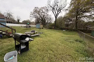 731 E 3rd Ave, Gastonia, NC 28054 - Photo 5