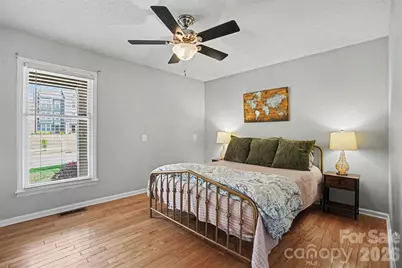 4027 Oakdale Road, Charlotte, NC 28216 - Photo 25