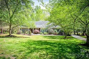 15610 Deerhaven Ct, Davidson, NC 28036 - Photo 3