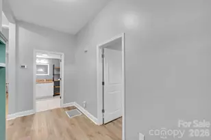 605 S Marietta St, Gastonia, NC 28052 - Photo 5