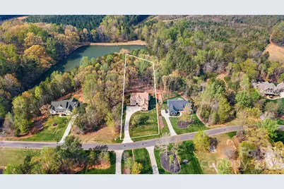 832 Bellegray Road, Clover, SC 29710 - Photo 3