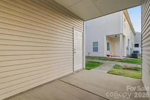 12755 Livengood Ln, Charlotte, NC 28269 - Photo 29