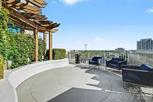 210 N Church St, Charlotte, NC 28202 - Photo 21