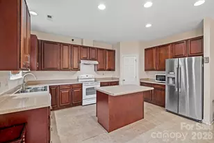 2 Breyerton Ct, Asheville, NC 28804 - Photo 11