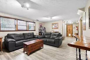 150 Timberlane Dr, Etowah, NC 28729 - Photo 27