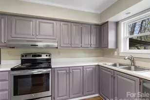 174 Wellington St, Asheville, NC 28806 - Photo 11