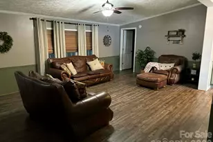 26024 Hobert Rd, Albemarle, NC 28001 - Photo 11