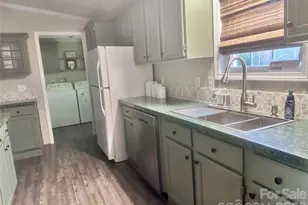 26024 Hobert Rd, Albemarle, NC 28001 - Photo 9