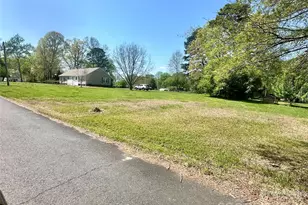 26024 Hobert Rd, Albemarle, NC 28001 - Photo 41