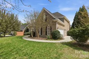 3052 17 St Ct NE, Hickory, NC 28601 - Photo 5