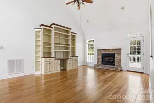 3052 17 St Ct NE, Hickory, NC 28601 - Photo 15