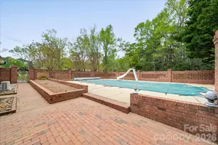 207 Williamsburg Ln, Wadesboro, NC 28170 - Photo 35