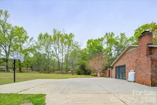 207 Williamsburg Ln, Wadesboro, NC 28170 - Photo 37