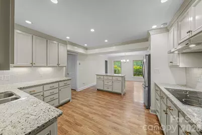 207 Williamsburg Lane, Wadesboro, NC 28170 - Photo 17