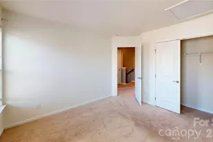 1637 Fleetwood Dr, Charlotte, NC 28208 - Photo 9