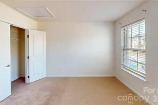 1637 Fleetwood Dr, Charlotte, NC 28208 - Photo 11