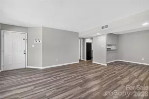 1612 Sharon Rd W, Charlotte, NC 28210 - Photo 5