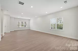 533 Broadway Ct, Statesville, NC 28677 - Photo 9