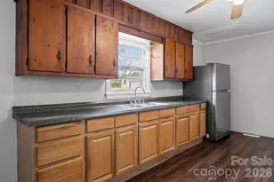 208 Ellis St, Albemarle, NC 28001 - Photo 9