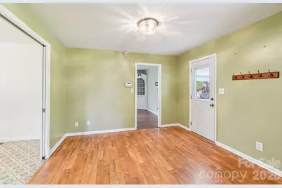 710 Heatherwood Drive, Hendersonville, NC 28792 - Photo 15