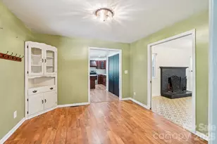 710 Heatherwood Dr, Hendersonville, NC 28792 - Photo 13