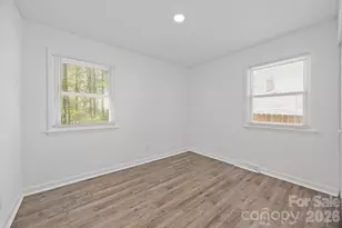 2309 Longleaf Dr, Charlotte, NC 28210 - Photo 9