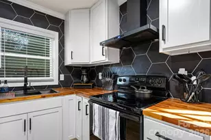 2601 Ashley Rd, Charlotte, NC 28208 - Photo 9