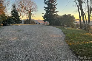 536 Lands End Ln, Maggie Valley, NC 28751 - Photo 15