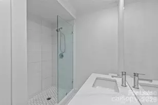 609 Queens Rd, Charlotte, NC 28207 - Photo 21