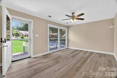 2221 Ludlow Drive, Charlotte, NC 28216 - Photo 5