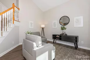 2824 Providence Spring Ln, Charlotte, NC 28270 - Photo 3