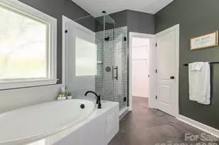 2824 Providence Spring Ln, Charlotte, NC 28270 - Photo 19