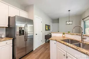 2824 Providence Spring Ln, Charlotte, NC 28270 - Photo 9