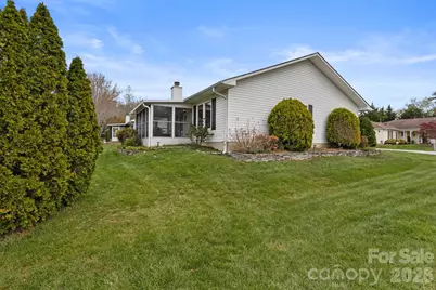 551 Woodfield Lane, Hendersonville, NC 28791 - Photo 15