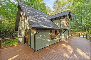 327 Flat Ridge Dr, Lake Toxaway, NC 28774 - Photo 9