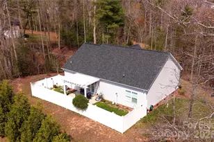 3620 Lake Dr, Morganton, NC 28655 - Photo 21