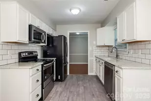 6305 Montezuma Trail, Charlotte, NC 28227 - Photo 3