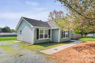 2020 Fieldridge Ln, Monroe, NC 28110 - Photo 3