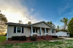 205 Linville Ct, Bessemer City, NC 28016 - Photo 1
