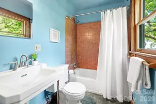 1012 E 35th St, Charlotte, NC 28205 - Photo 41