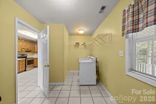 73 Waters Rd, Asheville, NC 28805 - Photo 17