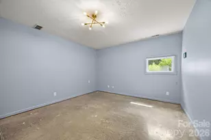 73 Waters Rd, Asheville, NC 28805 - Photo 31