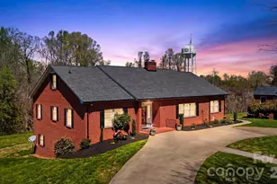 32 Falls Ave, Granite Falls, NC 28630 - Photo 1