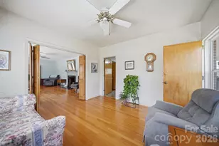 32 Falls Ave, Granite Falls, NC 28630 - Photo 9