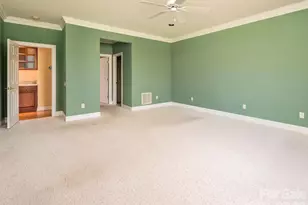 124 Towne Pl Dr, Hendersonville, NC 28792 - Photo 13