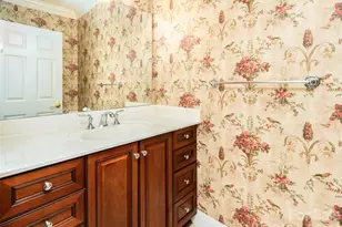 124 Towne Pl Dr, Hendersonville, NC 28792 - Photo 7