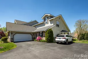 124 Towne Pl Dr, Hendersonville, NC 28792 - Photo 29