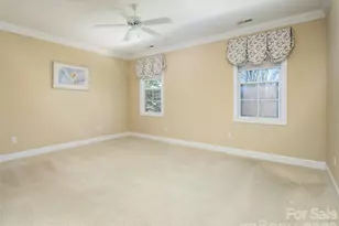 124 Towne Pl Dr, Hendersonville, NC 28792 - Photo 17